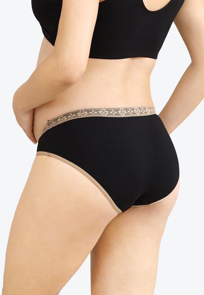 Intimate Portal lace pregnancy bikini panties under belly